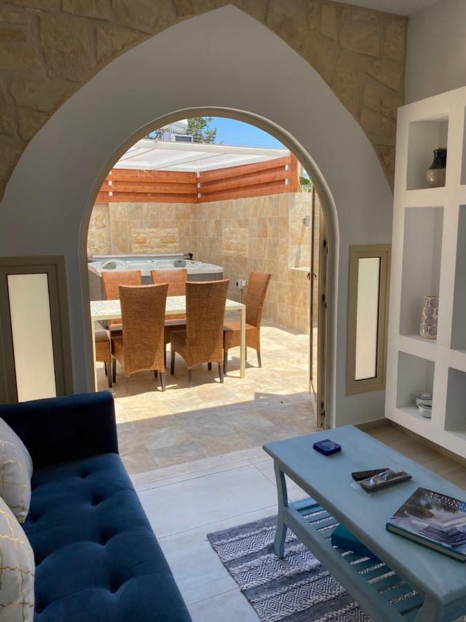 Villa Caerus Paphos Eksteriør bilde