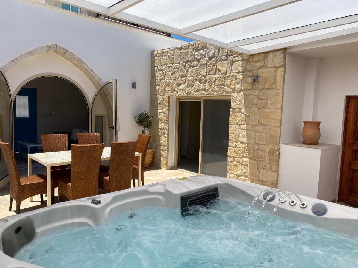 Villa Caerus Paphos Eksteriør bilde